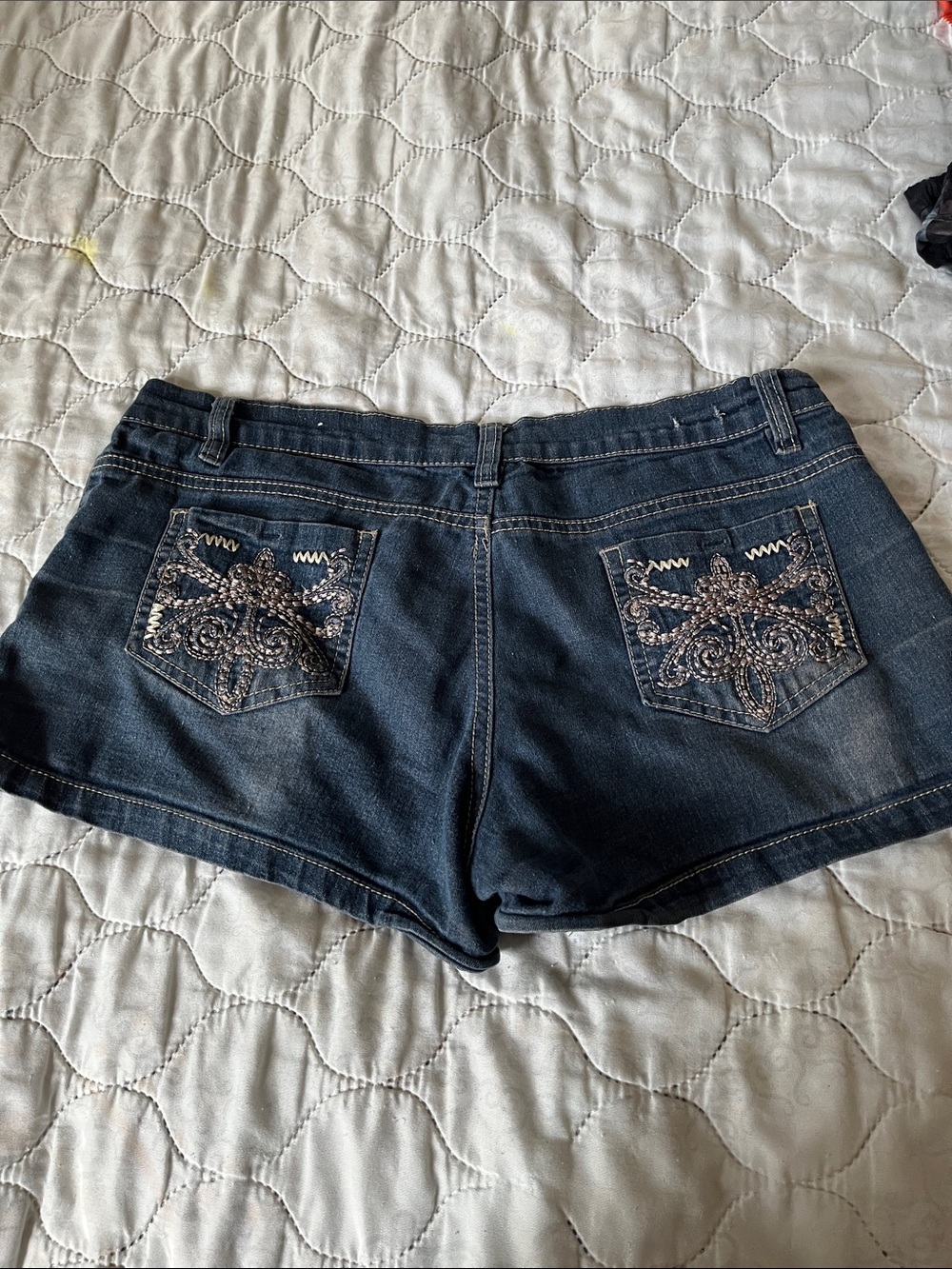 Embellished Dark Denim Women's Shorts - Navy Blue